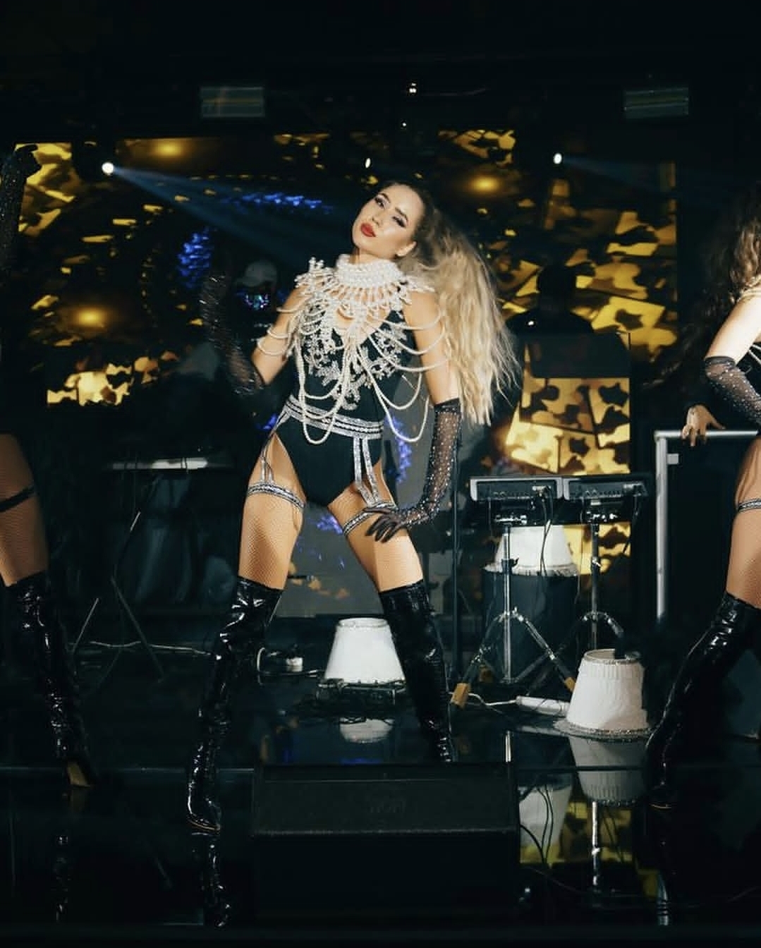 Royal King night club