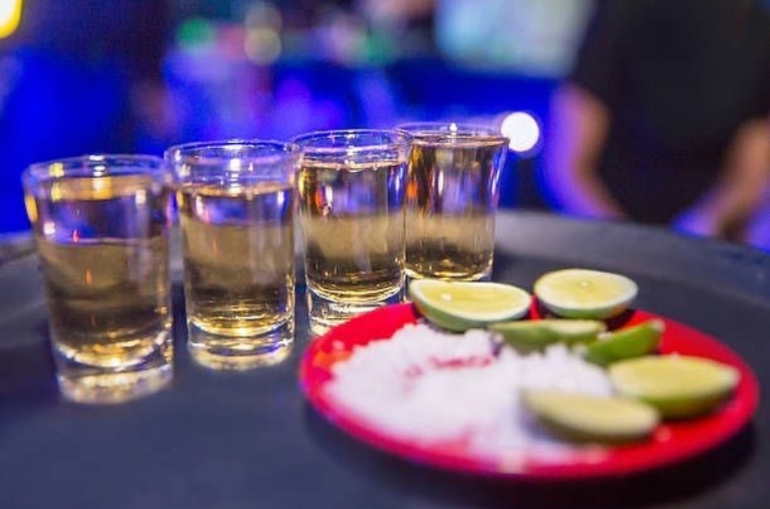 Royal King night club